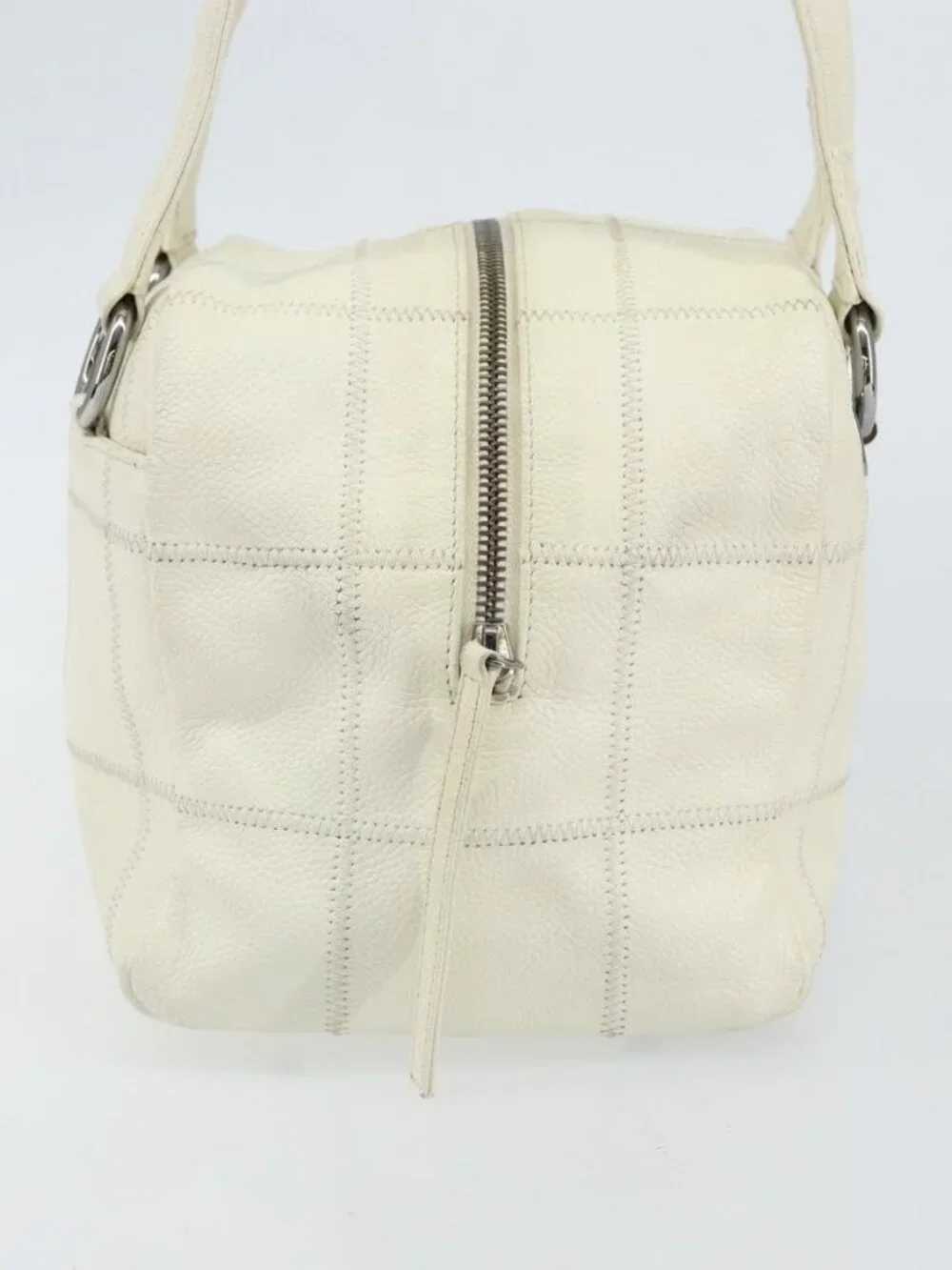CHANEL Choco Bar Shoulder Bag Grained Calf Skin White Silver CC Auth bs30605